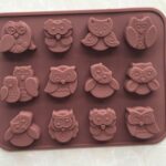 12 cavity owl embed mould